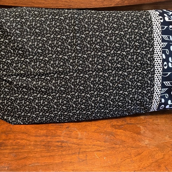 Handmade Pillowcase - Picture 1 of 2
